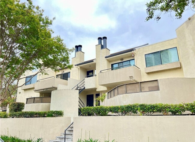 Building Photo - 13115 Le Parc Blvd Unit 88 Rental