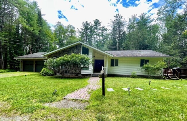 Building Photo - 471 Horseshoe Lake Rd Rental
