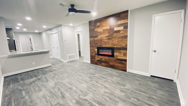 Building Photo - 6478 Voyles Dr Rental