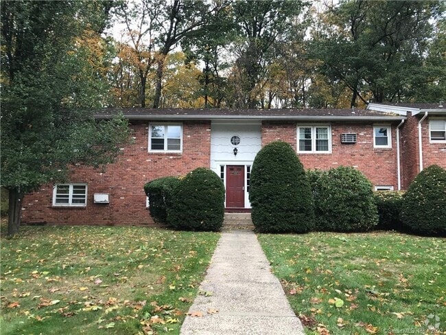 Building Photo - 1123 Waterbury Rd Unit APT 2A