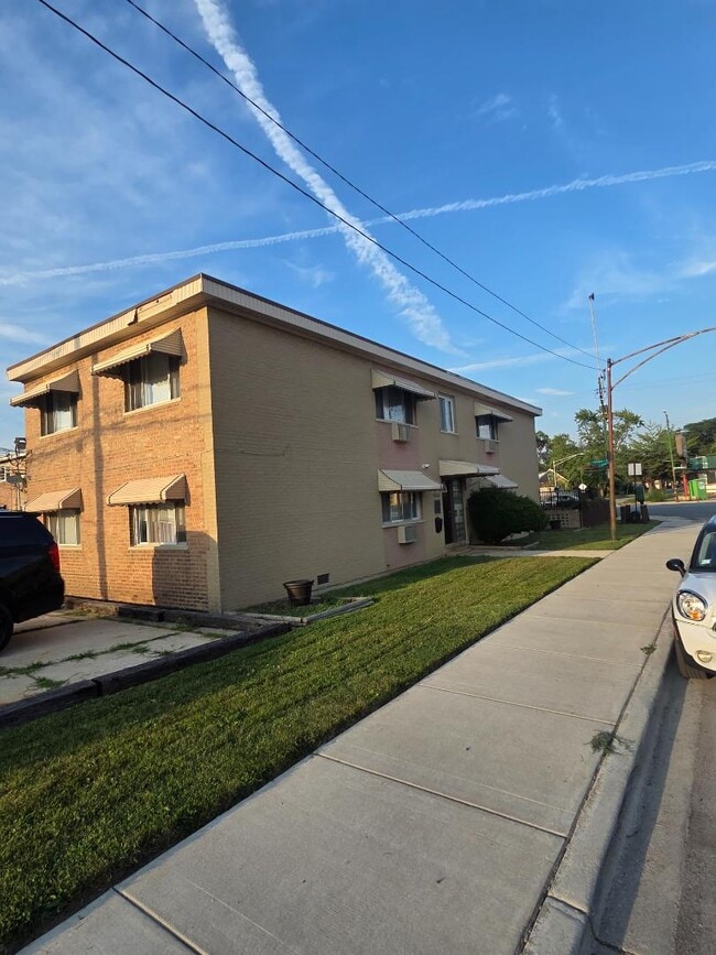 Photo - 9260 S Halsted St