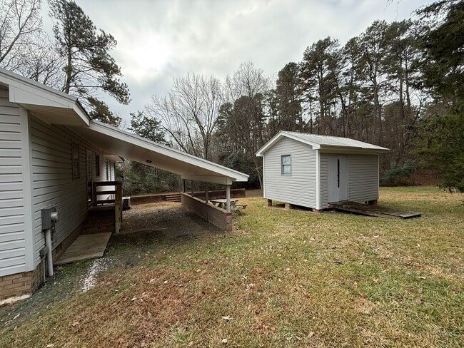 13303 North Carolina 742 N