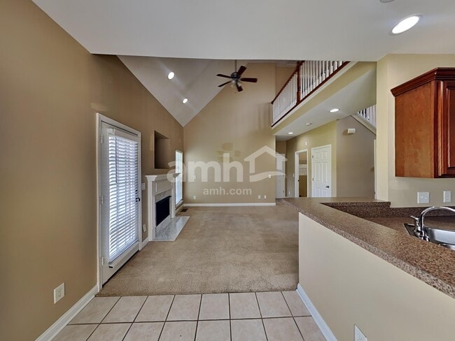 Photo - 1017 Stonehollow Way