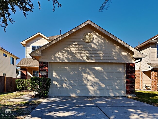 Building Photo - 9027 Farm Ridge Ln