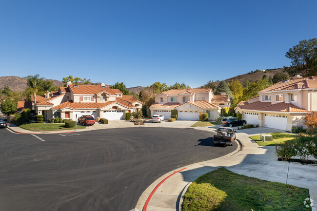 195 Symphony Ln - Canyon Cove Apartments