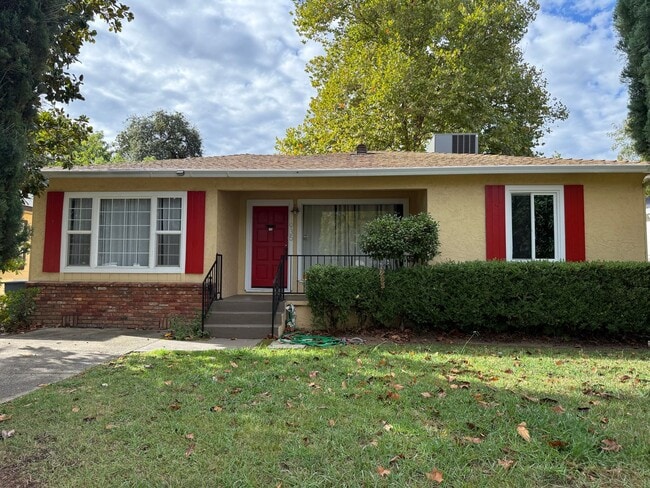 3-bedroom, 2-bathroom home located in the ... - 3-bedroom, 2-bathroom home located in the ...