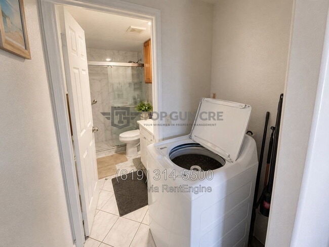 Photo - 2430 Bartel St