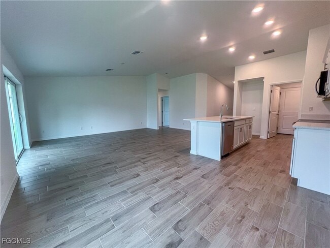 Photo - 2127 SW 12th Ave