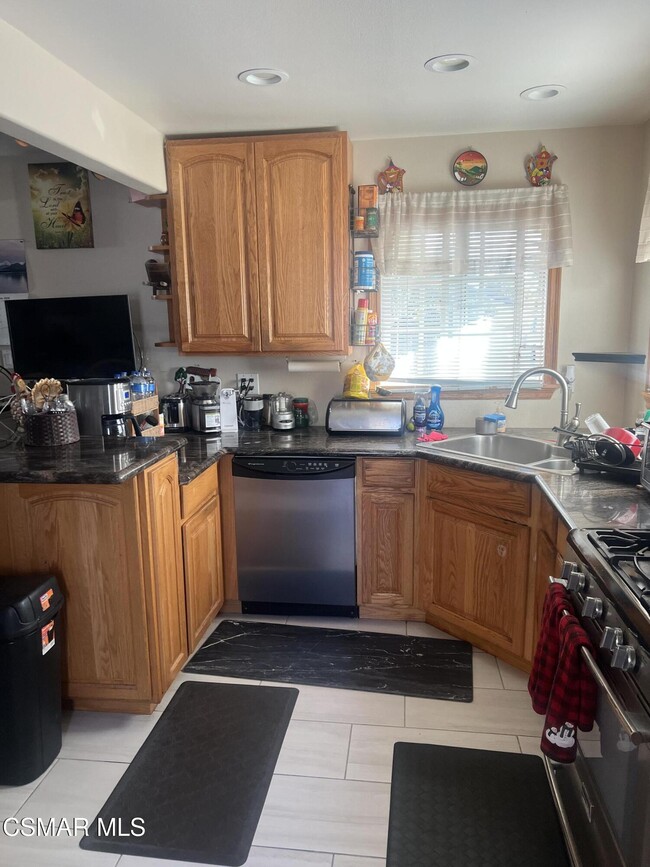 Photo - 3590 Evans Dr