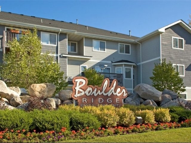 Boulder Ridge - Boulder Ridge Apartments