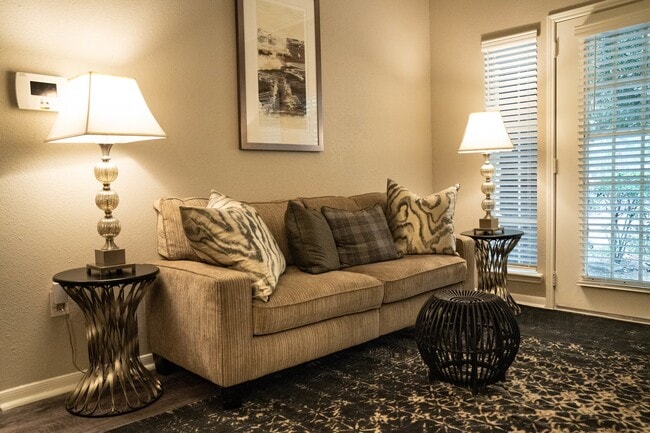 Photo - Pet-Friendly Comfort with Luxury Perks! Unit KJV