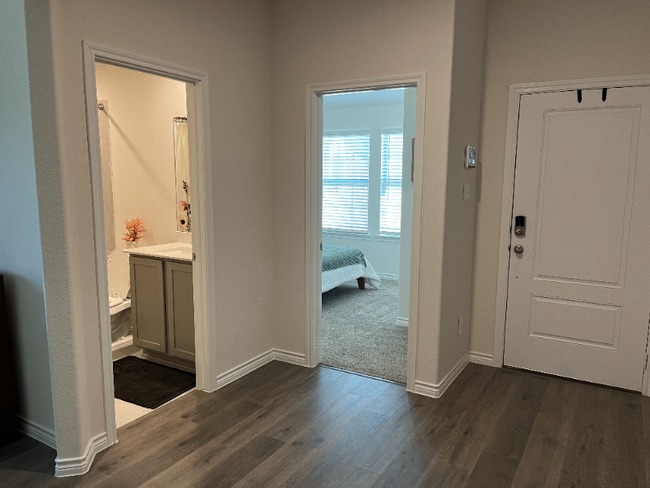 Photo - 2917 Bald Eagle Blvd