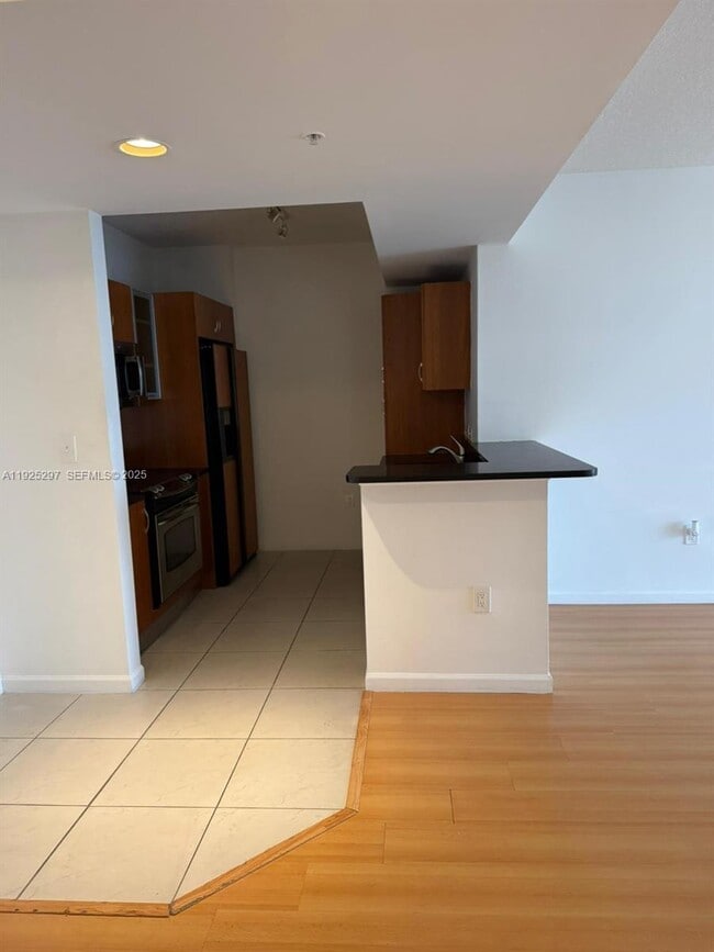 Photo - 18800 NE 29th Ave Unit 1008