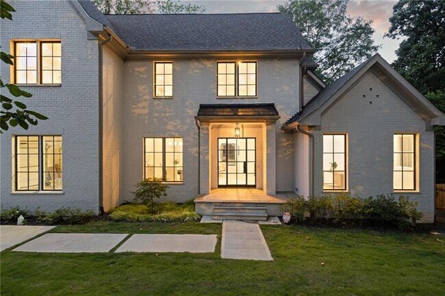 Photo - 1074 Moores Mill Rd NW