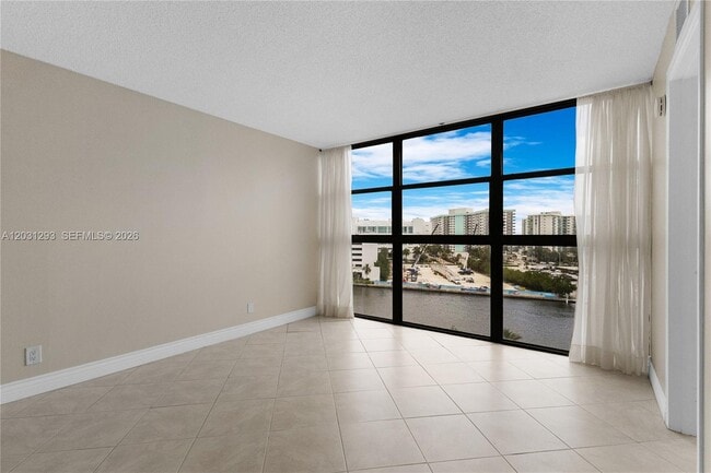 Photo - 200 Leslie Dr Unit 902