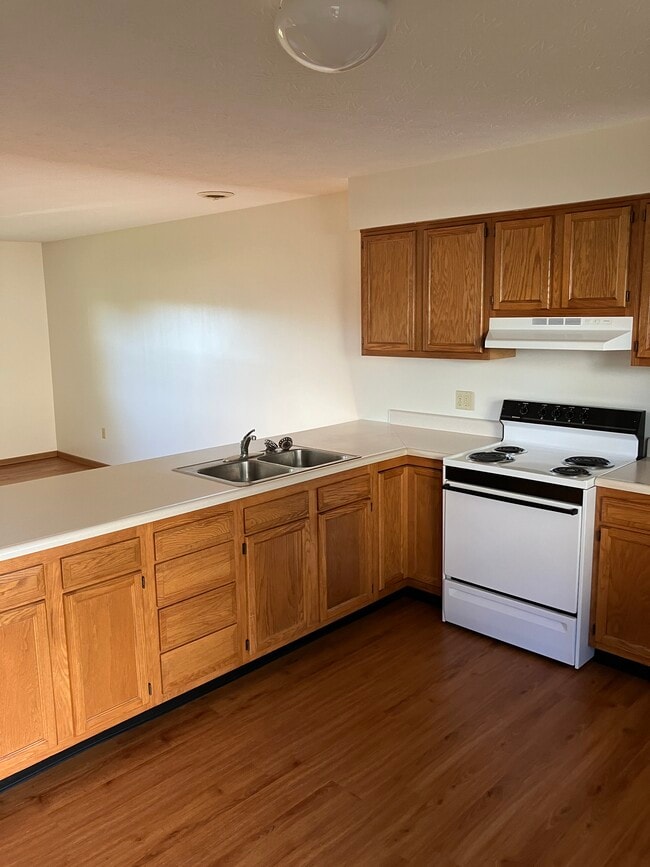 Photo - 68 E 1st St Unit 2 Bedroom