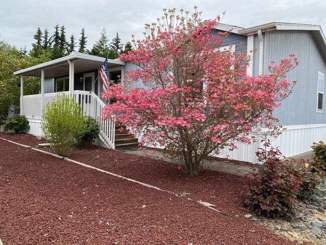 230 Oak Leaf Ln