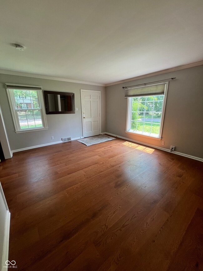 Photo - 4702 Rookwood Ave