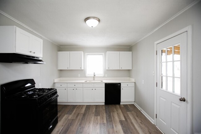 Photo - 1305 W 21st St