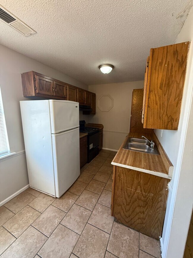 Photo - 1809 Ororke Ln SW Unit D