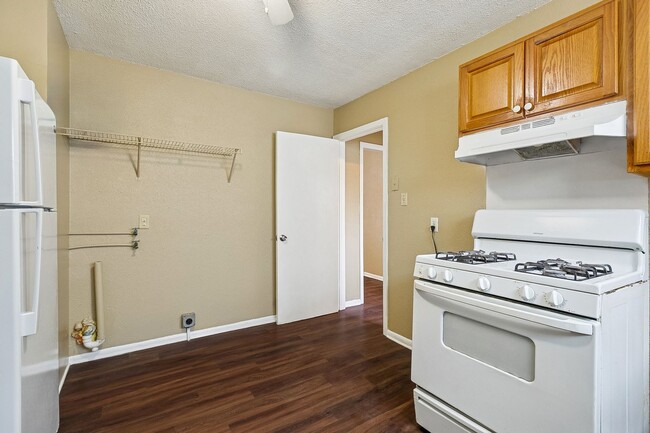 Photo - 521-527 Wagner St Unidad 523