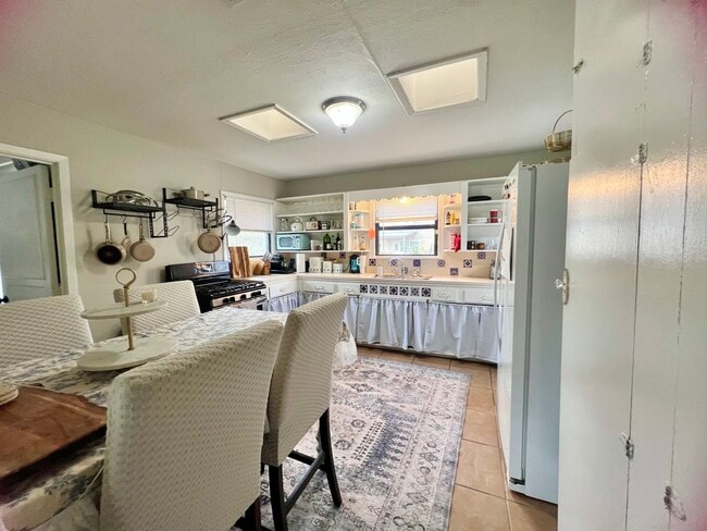 Photo - 7357 Brace St