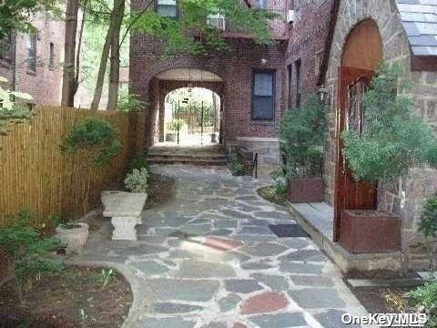 Building Photo - 1 Hillside Ave Unit Ph 4C Rental