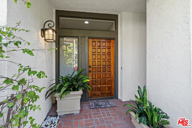 Photo - 1548 Michael Ln