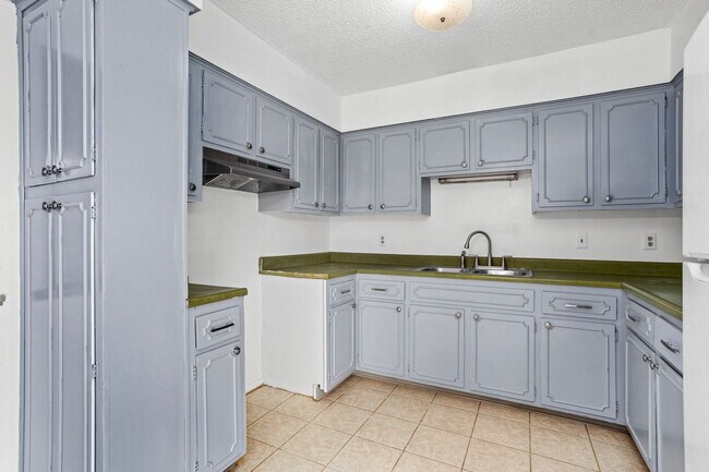 Photo - 5726 Alnwick St