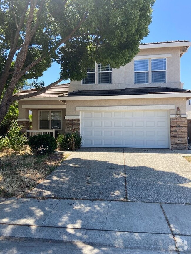 Building Photo - Spacious 4Bdrm, 2.5 bath off Sheldon & Hwy 99 Rental