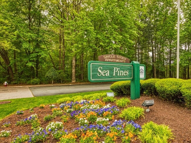 Photo - Sea Pines Apartments