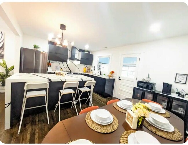 Photo - 1114 Comstock Dr