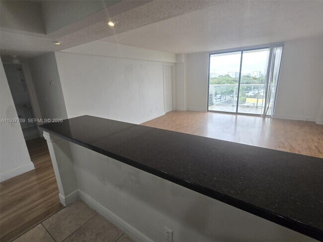Photo - 13499 Biscayne Blvd Unit 709