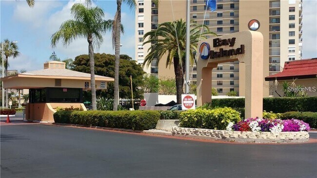 7405 Bay Island Dr S Unidad 224