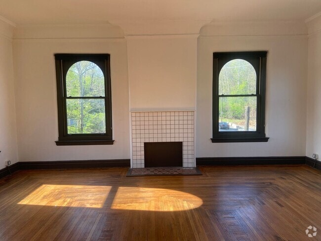 Building Photo - Simon Silk Mill - Building E - Residential Unit E201 Rental