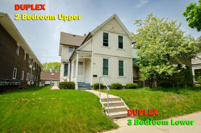 Duplex Property, 2 Units - 2429 N Oakland Ave Unit Upper