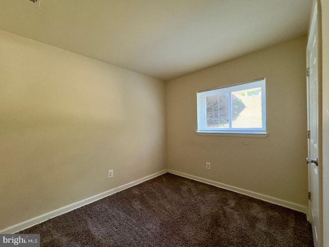 Building Photo - 3522 Beech Ave Unit A