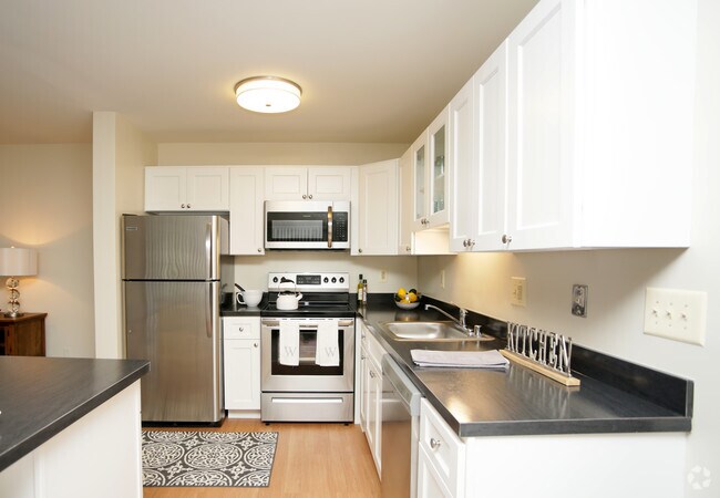 Photo - Wintergreen Apartments