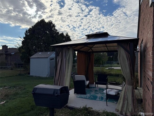 Photo - 2308 Kipling Dr