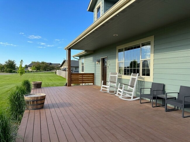 Photo - Spacious Home, Large Lot, Great Location