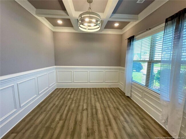 Photo - 5344 Debut Ave