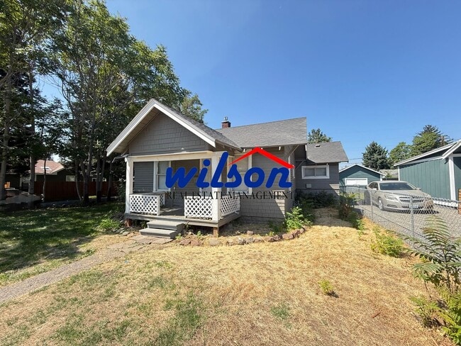 Building Photo - 912 S 10th Ave