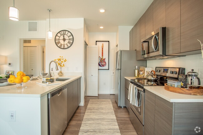 1BR, 1BA- 794 SF - Allegre - Kitchen