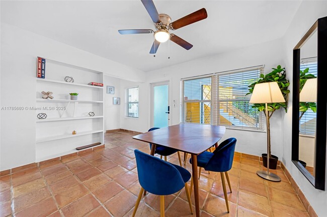 Photo - 312 NE 16th Terrace Unit C