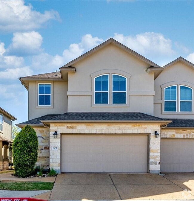 Building Photo - 13400 Briarwick Dr Unit 801 Rental