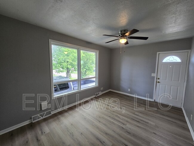 Photo - 512 Maynard Ave