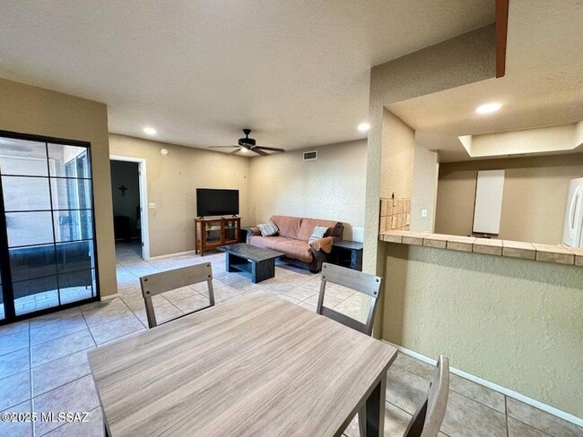 Photo - 4281 N River Grove Cir