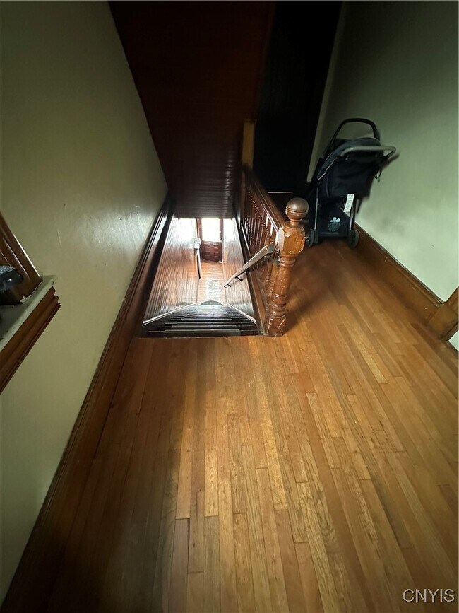 Photo - 15 Bridge St