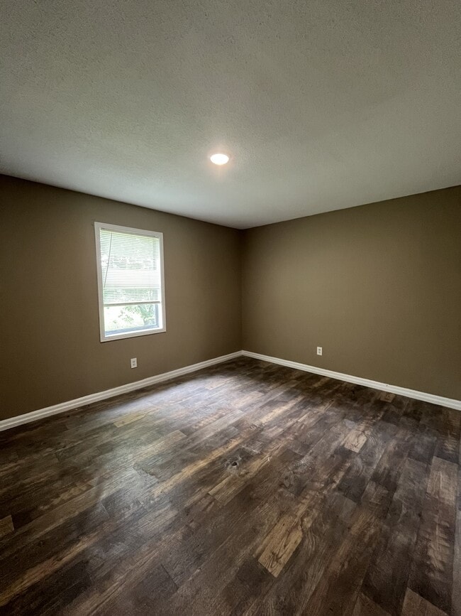 Photo - 496 Joshwood Dr