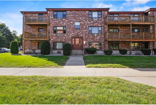 Building Photo - 16A Mayberry Dr Unit 4